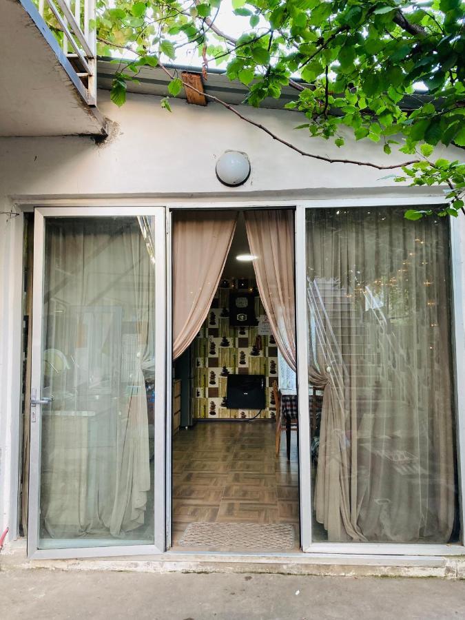 Guest House Barbi Batumi Exterior foto