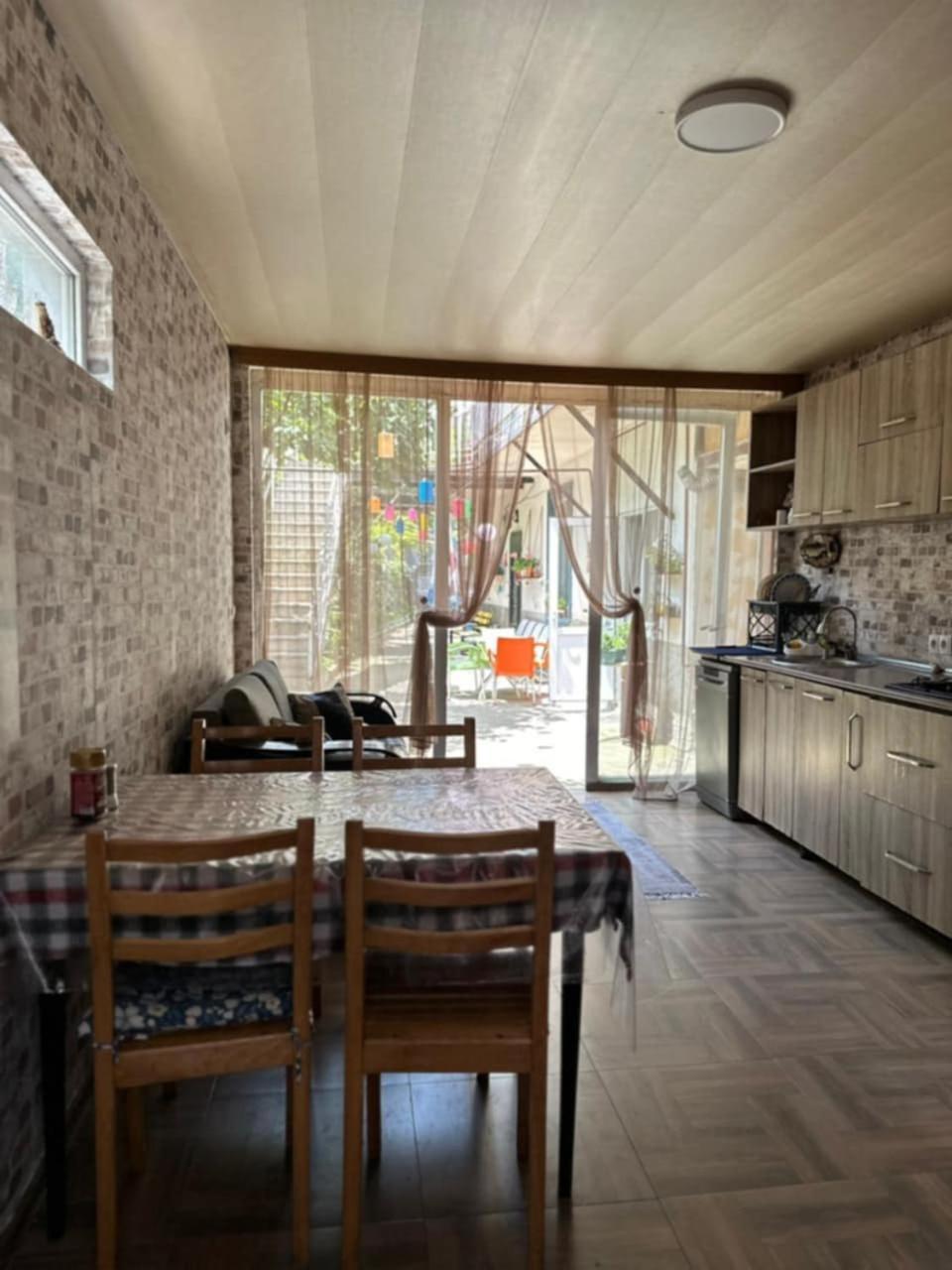 Guest House Barbi Batumi Exterior foto