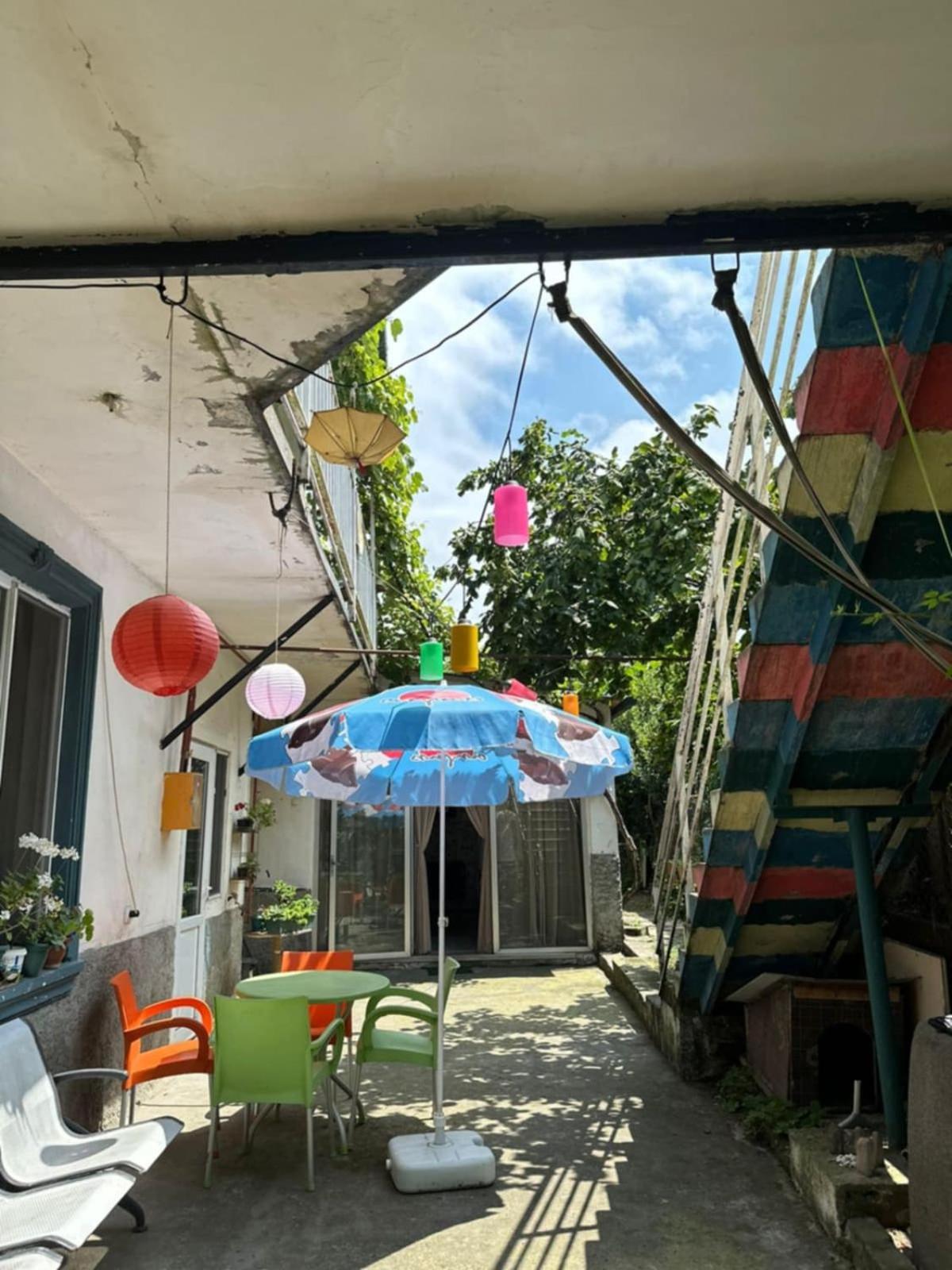 Guest House Barbi Batumi Exterior foto