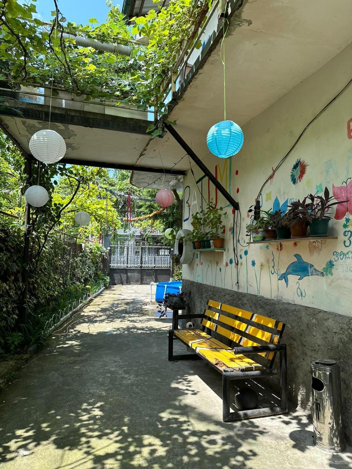 Guest House Barbi Batumi Exterior foto